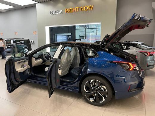 Электромобиль Zeekr 001 YOU 100 kw AWD Blue 2024 (В дороге)