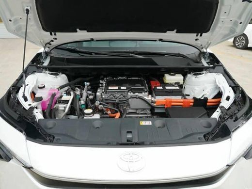 Электромобиль Toyota bZ4X PRO AWD White (Электропривод багажника) (В дороге)