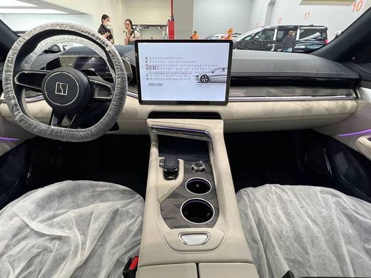 Электромобиль Zeekr 001 YOU 100 kw AWD Grey (В дороге)