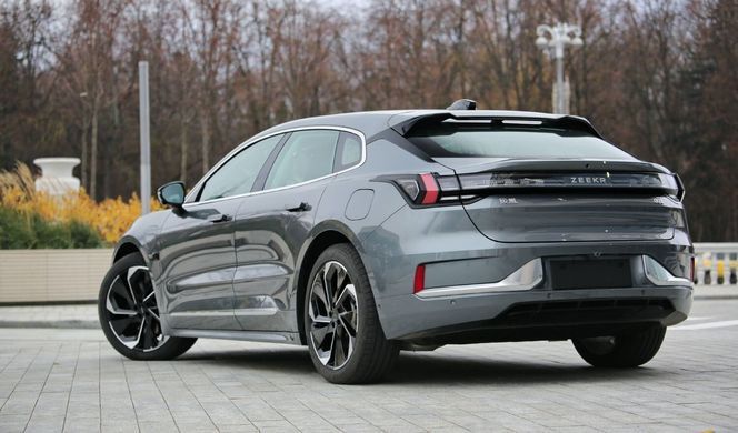 Электромобиль Zeekr 001 YOU 100 kw AWD Grey (В дороге)