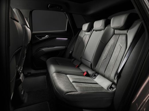 Електромобіль Audi Q4 e-tron 2wd top light blue (на замовлення)